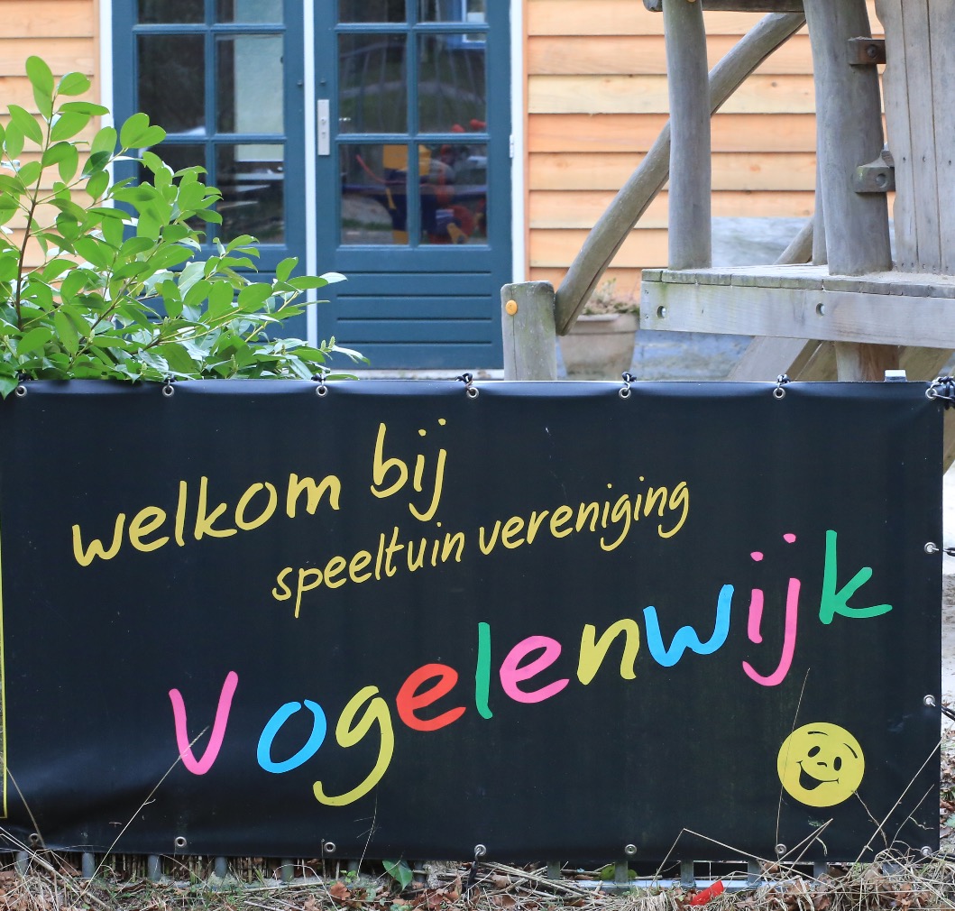 Kinderkledingbeurs Speeltuin Vogelenwijk